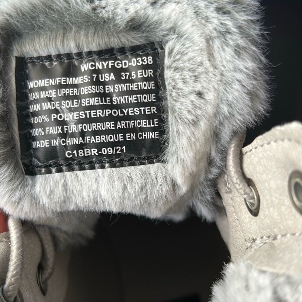 Lugz Women's Convoy Fur boot Sz:7 US - Picture 7 of 10